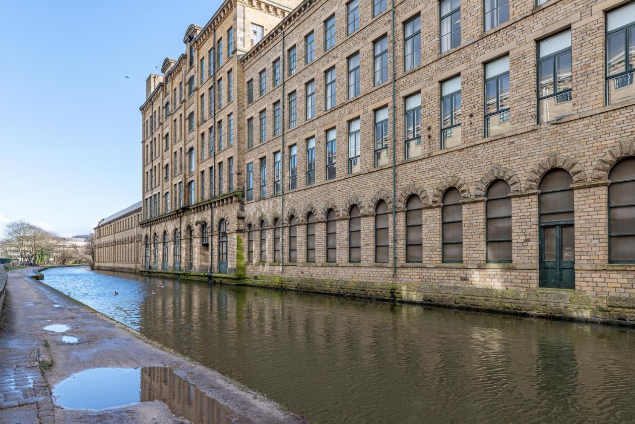 Riverside Balcony Apartment With Parking Just Minutes To Saltaire Shipley (West Yorkshire) Buitenkant foto