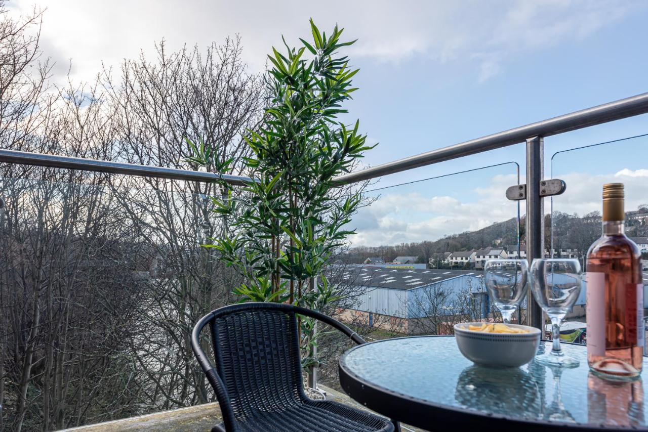 Riverside Balcony Apartment With Parking Just Minutes To Saltaire Shipley (West Yorkshire) Buitenkant foto