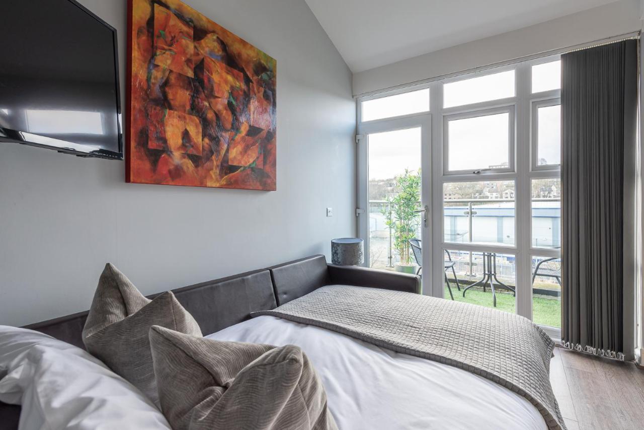 Riverside Balcony Apartment With Parking Just Minutes To Saltaire Shipley (West Yorkshire) Buitenkant foto