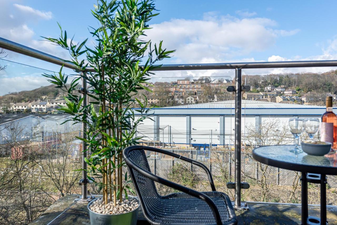 Riverside Balcony Apartment With Parking Just Minutes To Saltaire Shipley (West Yorkshire) Buitenkant foto