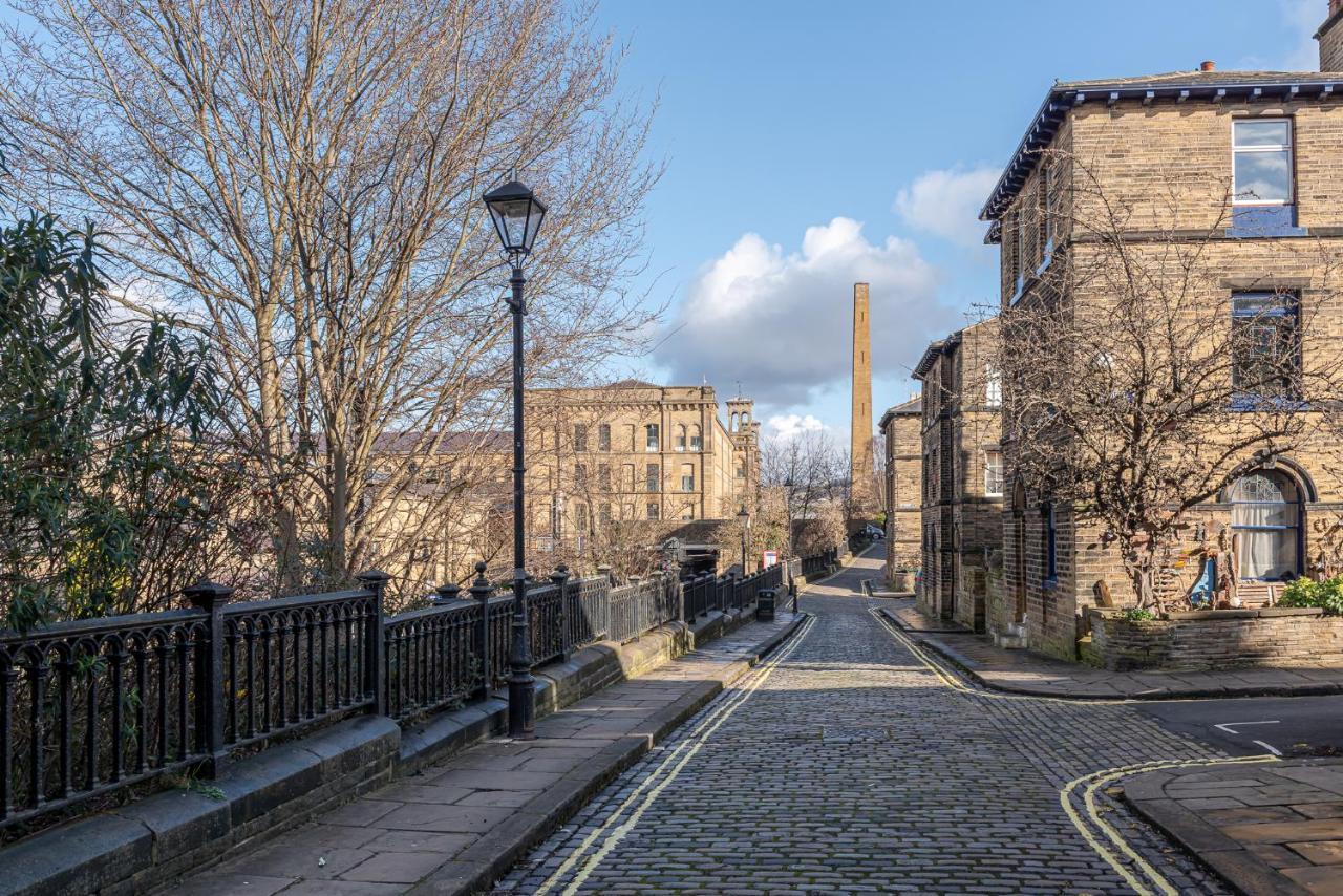 Riverside Balcony Apartment With Parking Just Minutes To Saltaire Shipley (West Yorkshire) Buitenkant foto